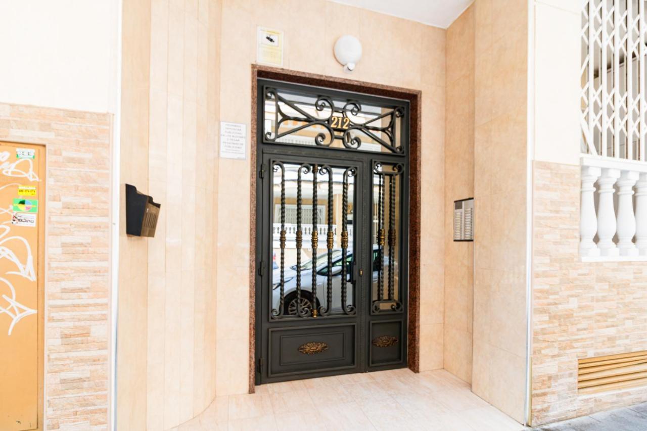 Sunny Delight Granfield A105 Apartment Torrevieja Bagian luar foto